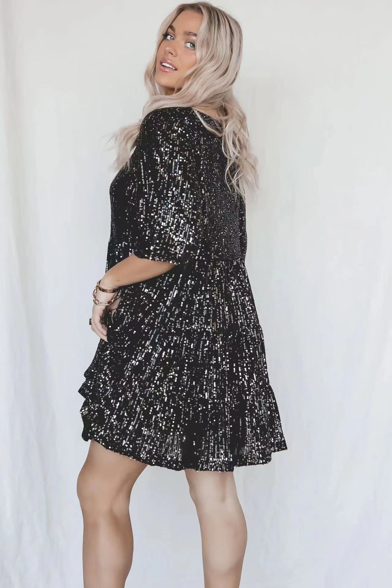 Round Neck Short Sleeve Glitter Dress